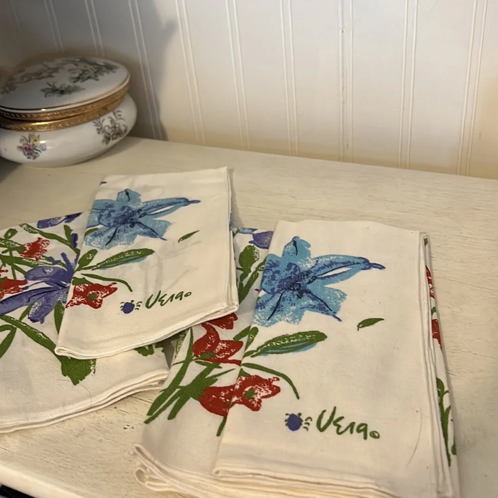 Vintage Vera Neumann set of 5 napkins purple blue iris 16” square
